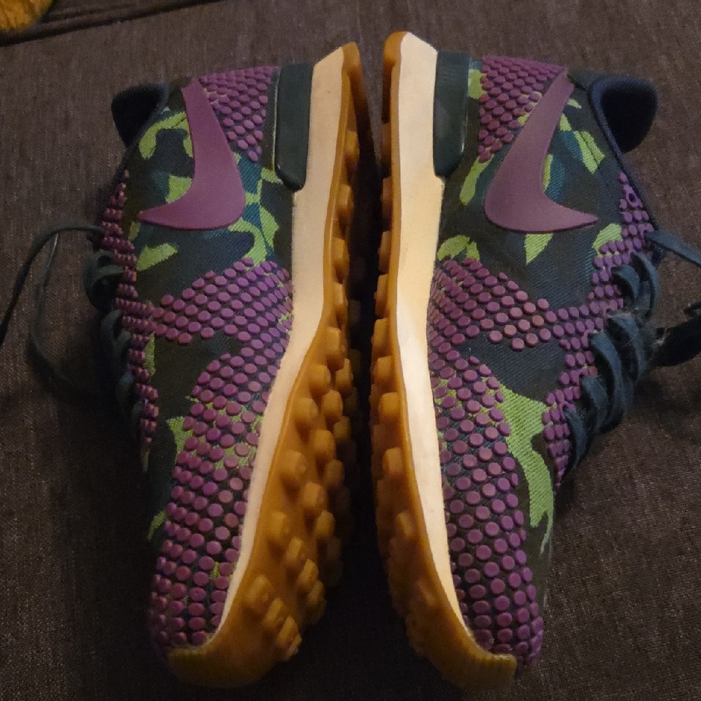 Nike Women's Sneakers - Green and Purple Camo - Picture 2 of 8